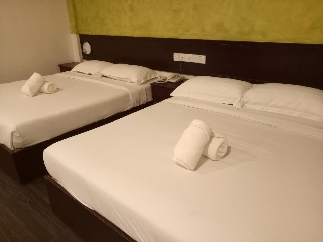 Hotel Sri Bernam Sabak Bernam Exteriör bild