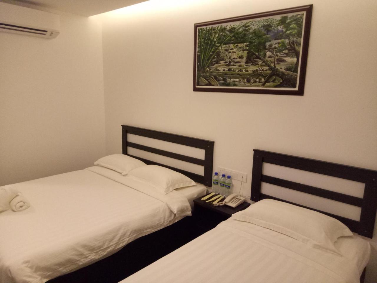 Hotel Sri Bernam Sabak Bernam Exteriör bild
