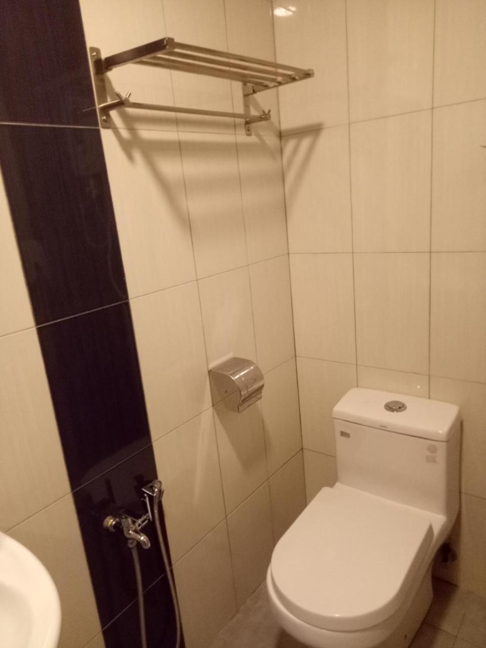 Hotel Sri Bernam Sabak Bernam Exteriör bild