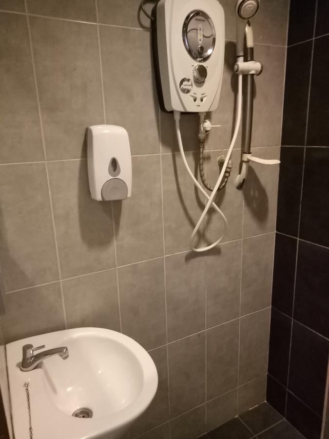 Hotel Sri Bernam Sabak Bernam Exteriör bild