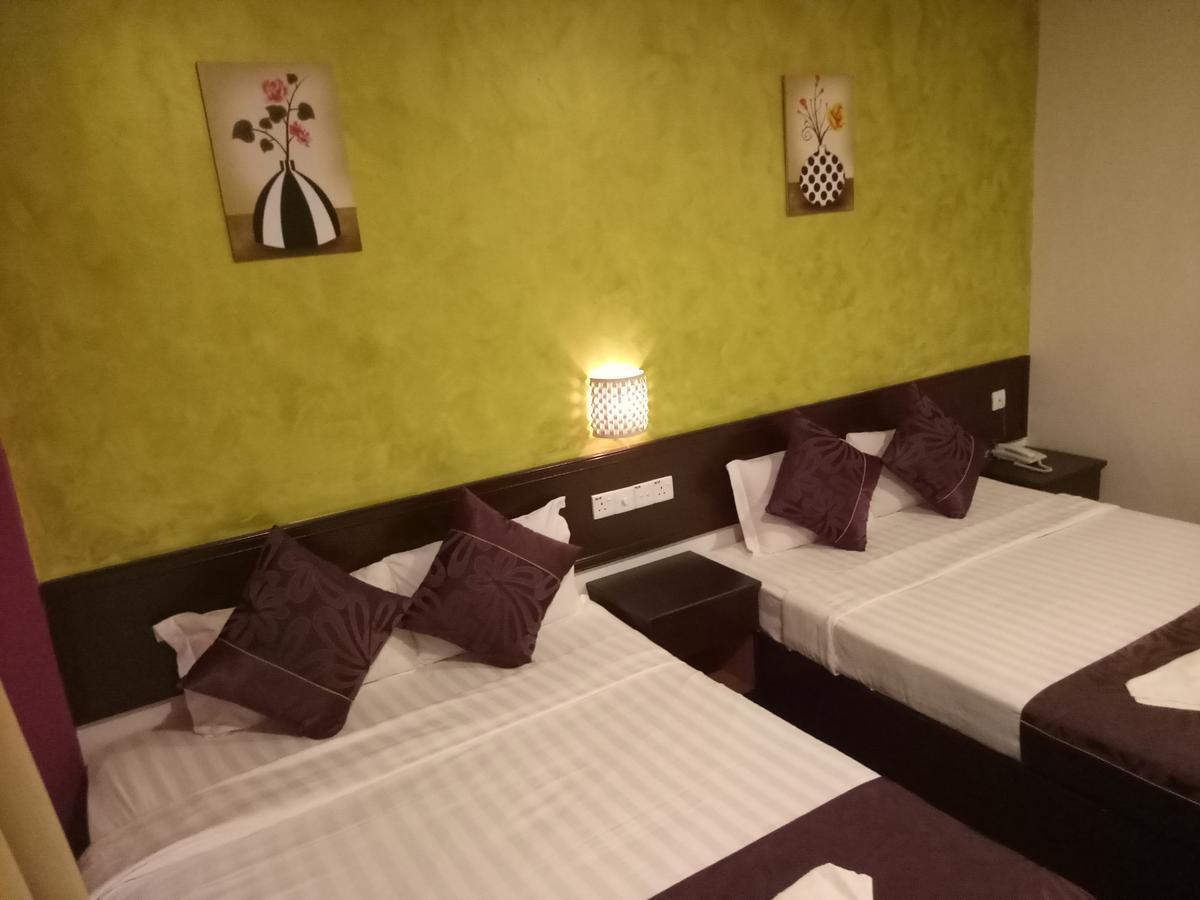 Hotel Sri Bernam Sabak Bernam Exteriör bild