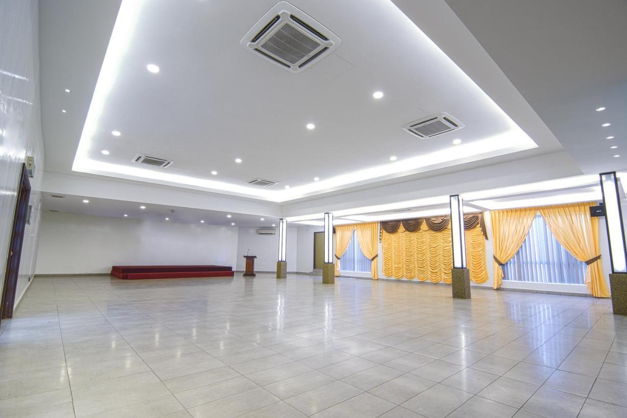 Hotel Sri Bernam Sabak Bernam Exteriör bild