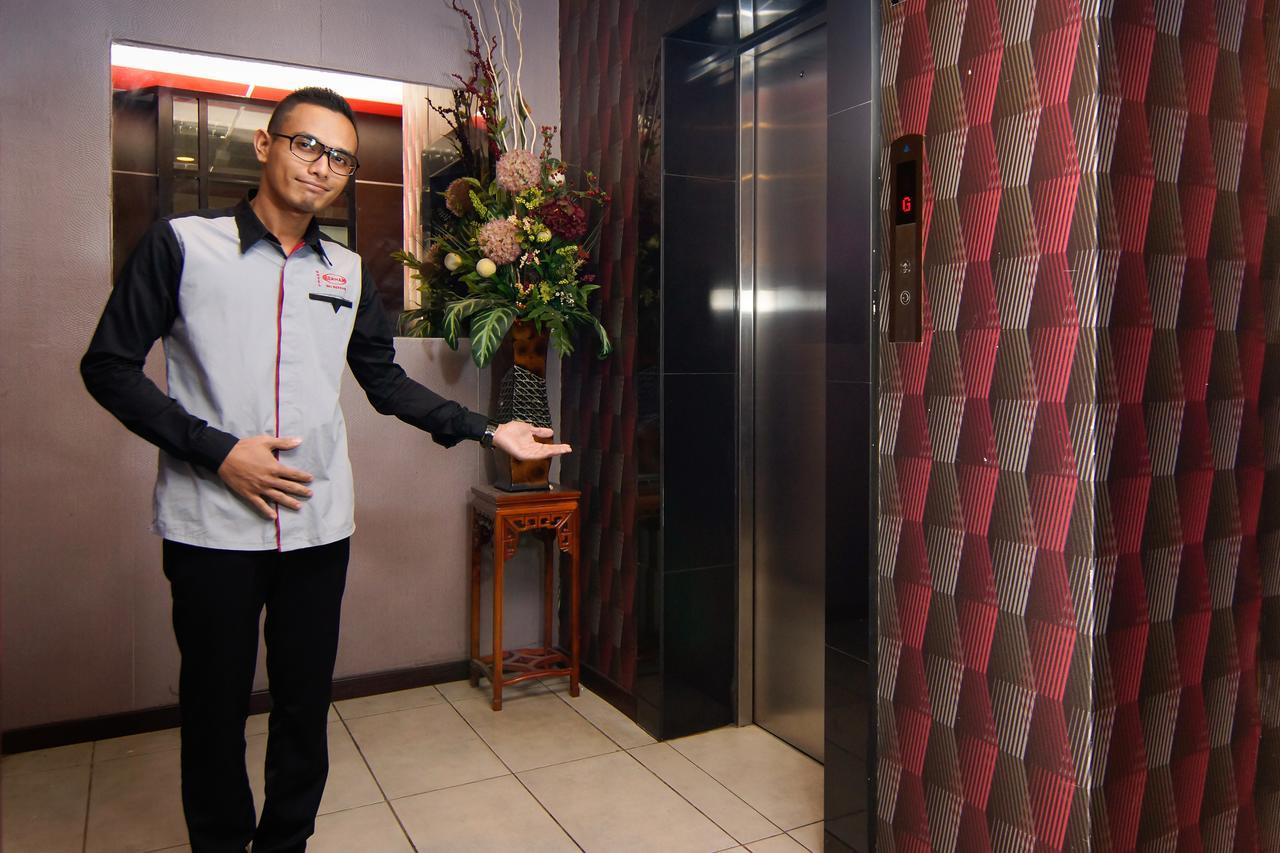 Hotel Sri Bernam Sabak Bernam Exteriör bild