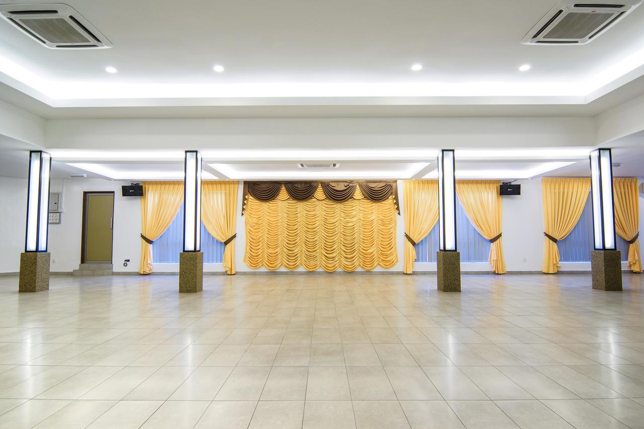 Hotel Sri Bernam Sabak Bernam Exteriör bild